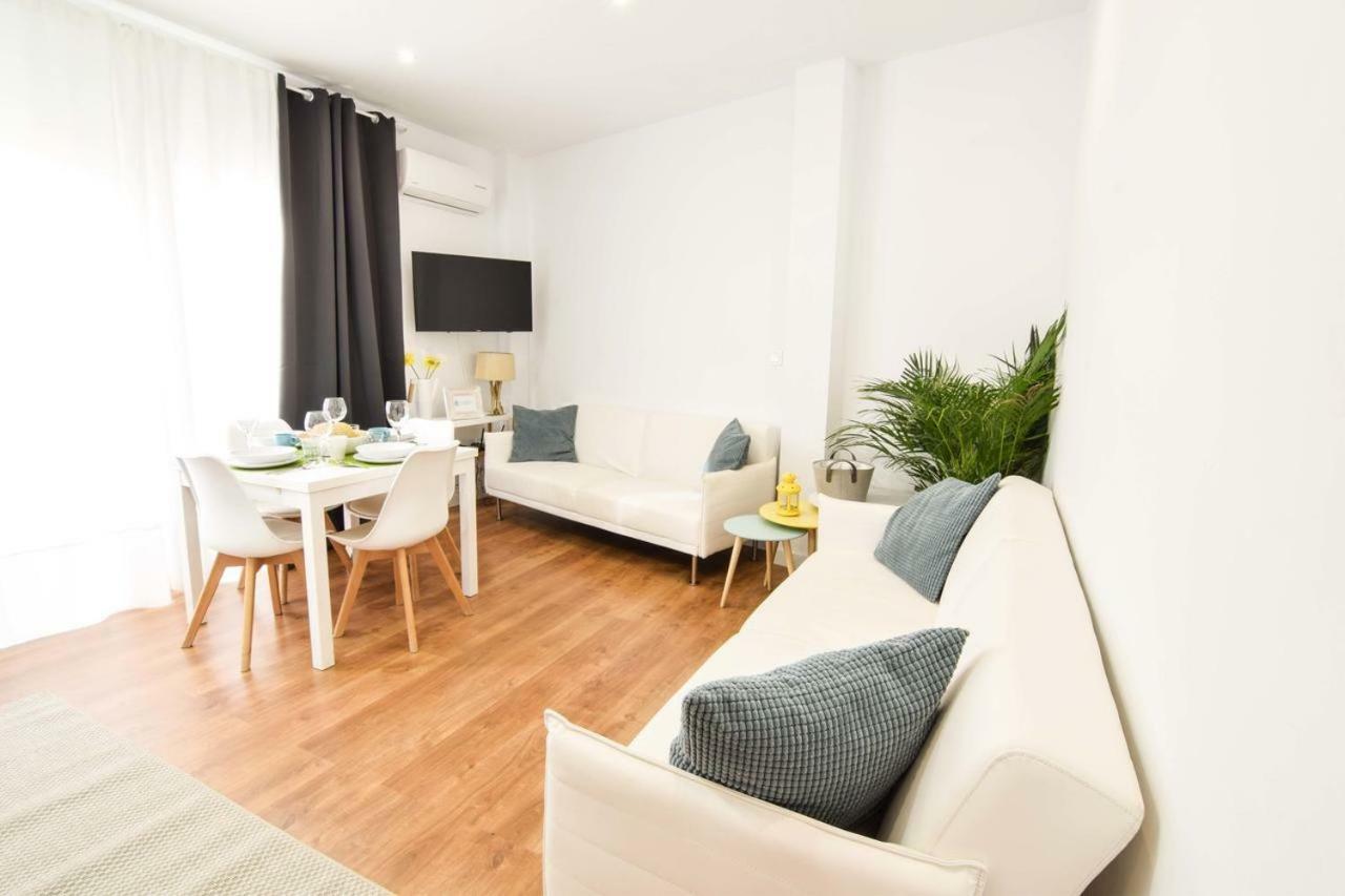 Lyrioshomes Malaga Cervantes Εξωτερικό φωτογραφία